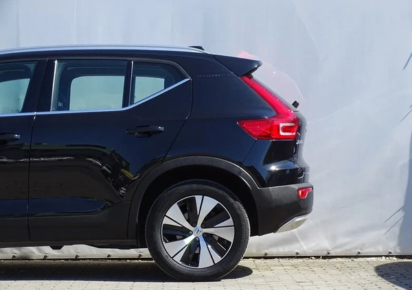 Volvo XC 40 cena 104900 przebieg: 176345, rok produkcji 2021 z Mielec małe 781